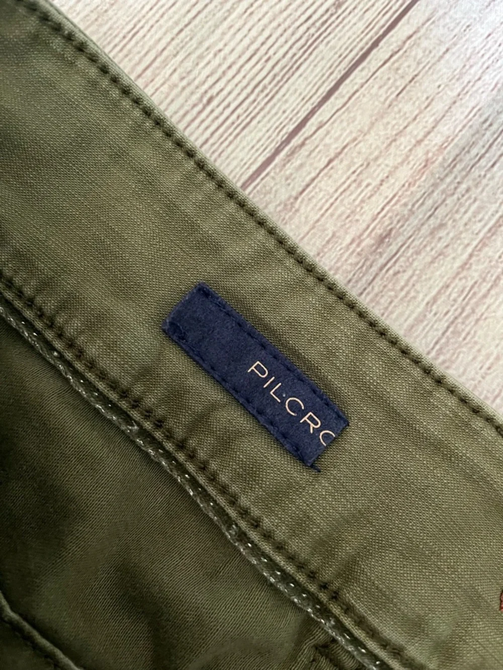 Anthro Pilcro The Wanderer olive 🫒 green shorts sz 26 - Picture 9 of 13